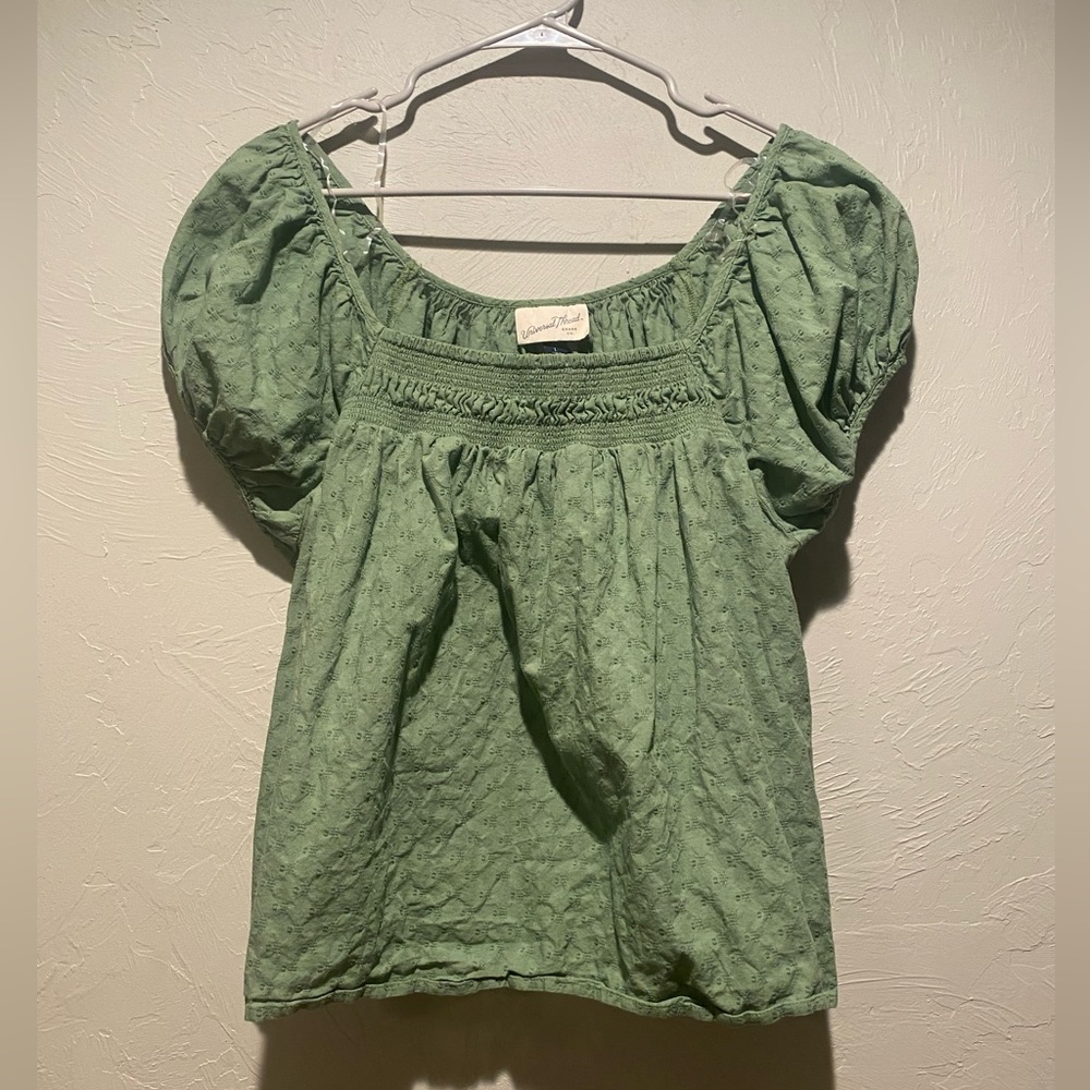 Large, Universal Threads boho Swiss dot shirt